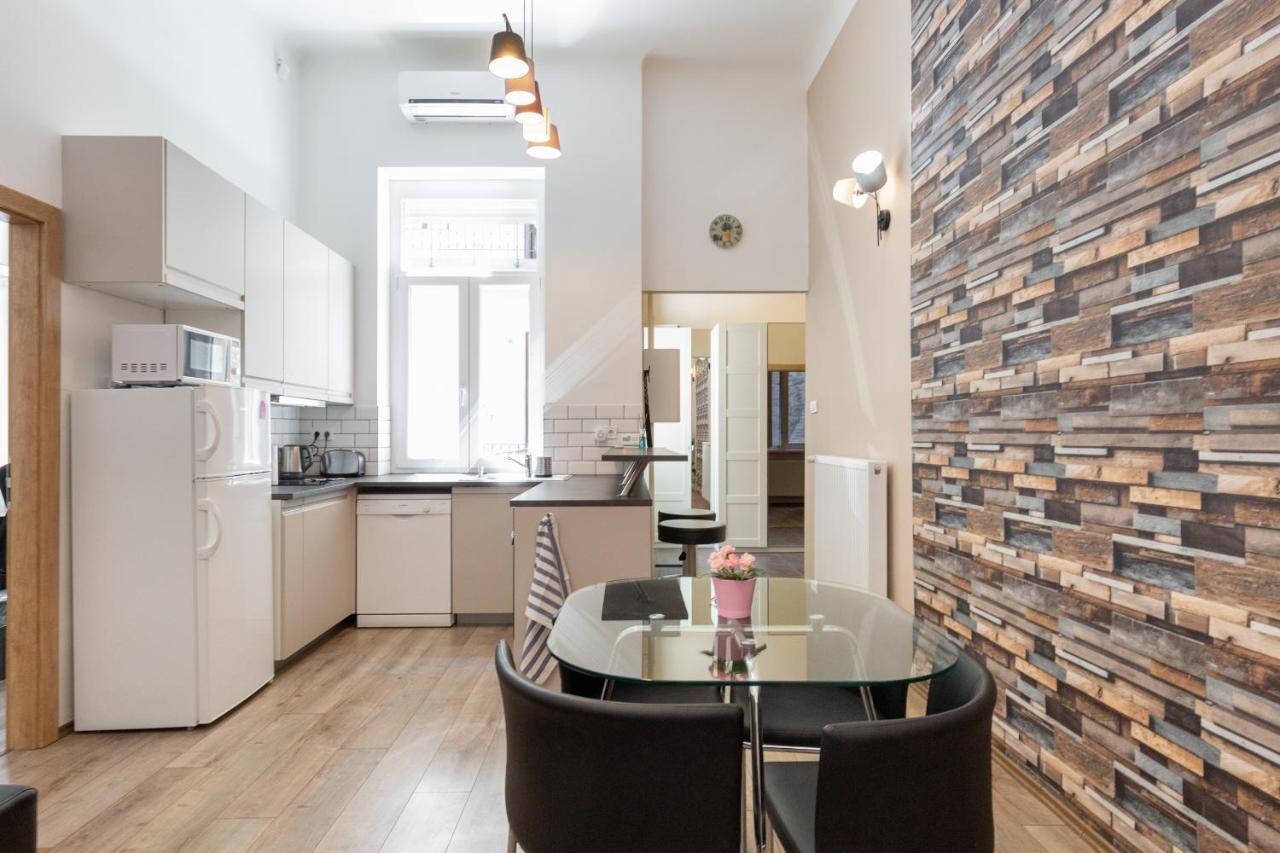 Appartement Grand At New York Café Budapest
